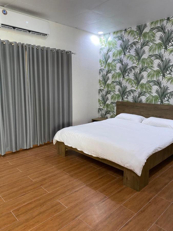 The Hide Farm stay